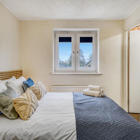 Executive 4 Bedroom Town House In Canada Water Free Wifi & Parking By City Stay Aparts London Eksteriør billede