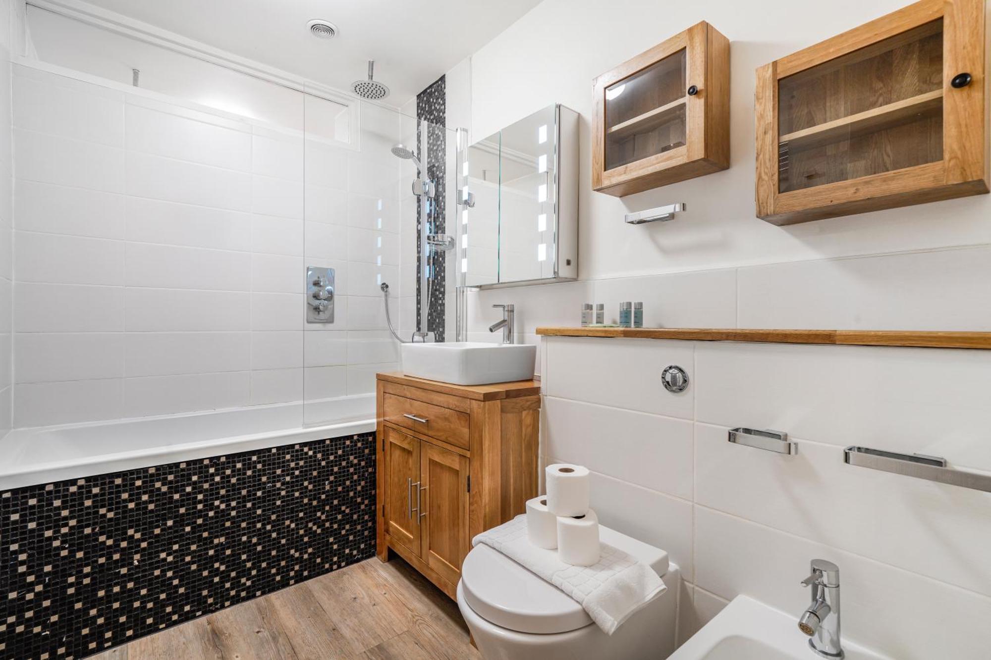 Executive 4 Bedroom Town House In Canada Water Free Wifi & Parking By City Stay Aparts London Eksteriør billede