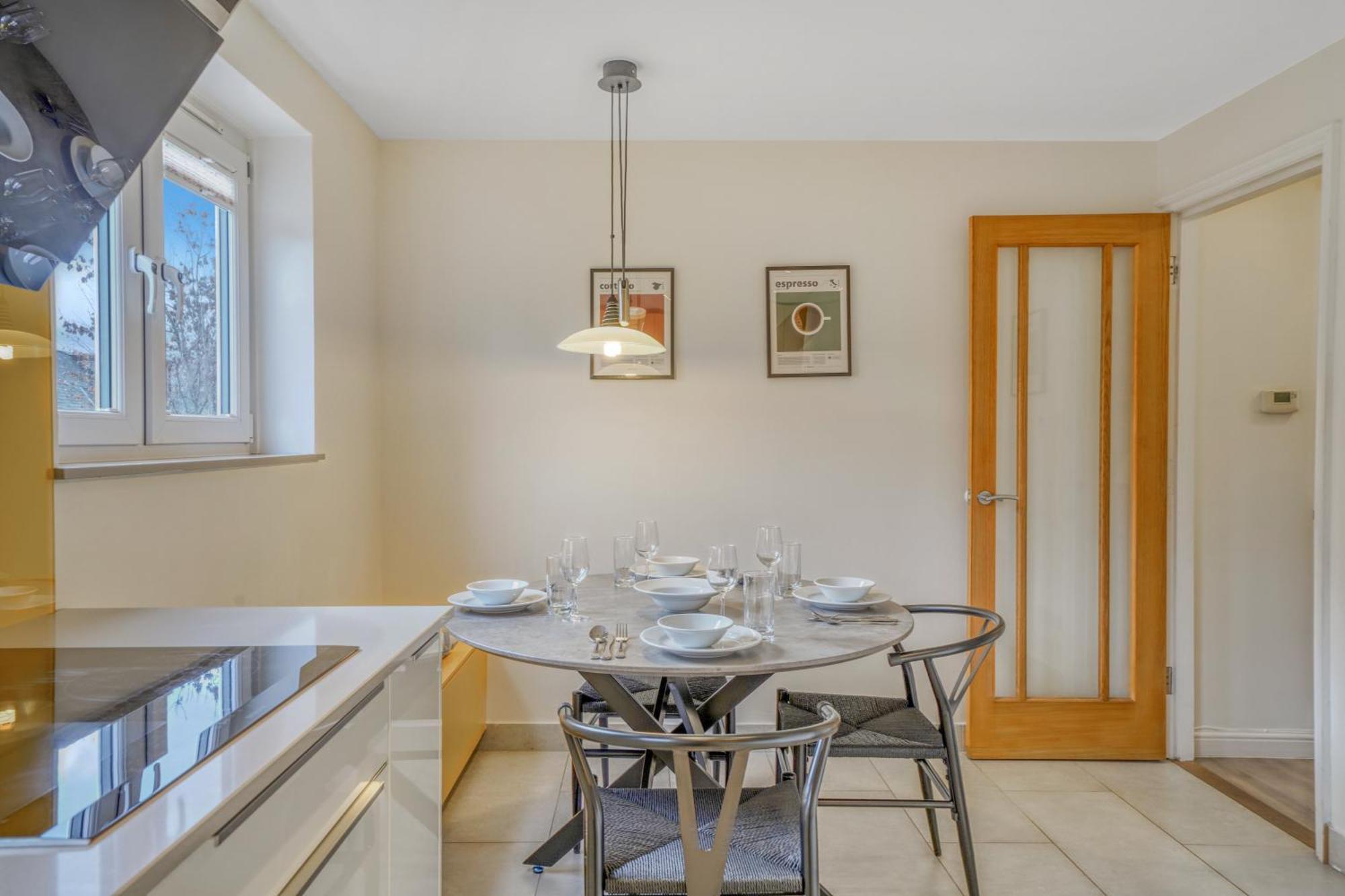 Executive 4 Bedroom Town House In Canada Water Free Wifi & Parking By City Stay Aparts London Eksteriør billede