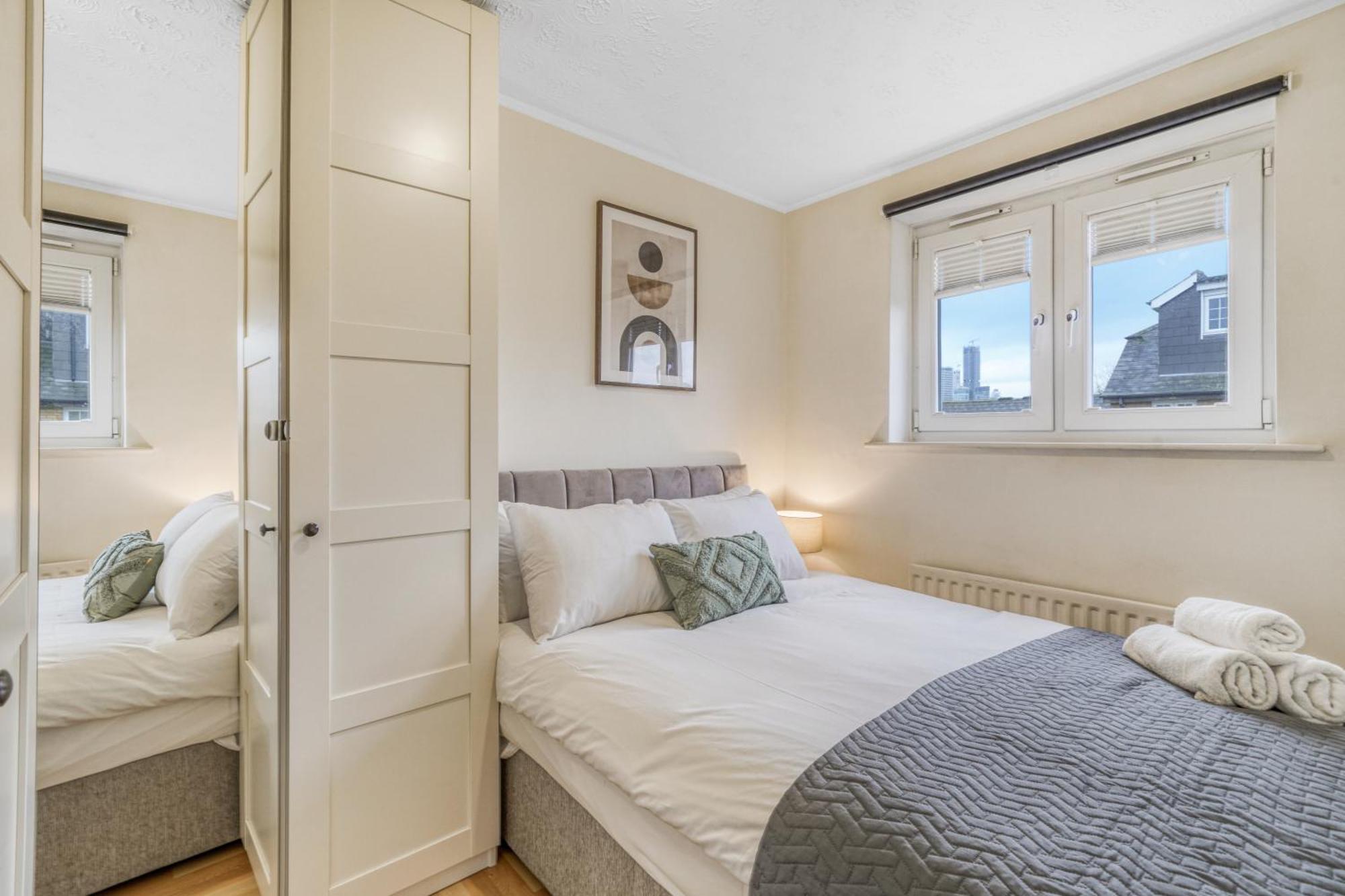 Executive 4 Bedroom Town House In Canada Water Free Wifi & Parking By City Stay Aparts London Eksteriør billede